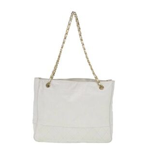 🥳 AUTHENTIC CHANEL Matelasse Chain White Leather Handbag.